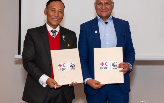 जलवायु न्यूनीकरणका लागि डब्लुडब्लुएफ नेपाल र आइएफआरसीबीच साझेदारी