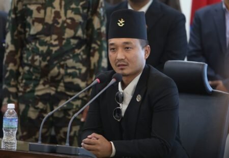 ओली र लेखकको पक्राउ प्रतिशोध होइन, न्यायको सुरुआत होः गृहमन्त्री गुरुङ