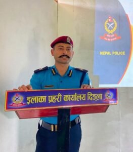 इन्स्पेक्टर नवराज खड्का भदौ महिनाको ‘उत्कृष्ट प्रहरी’ घोषित तथा पुरस्कृत हुन सफल